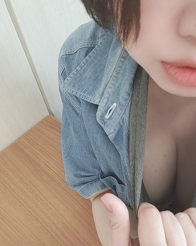 みい