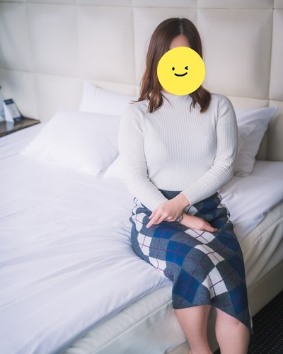 あいな