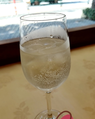 ひとみ