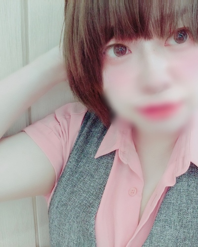 みい