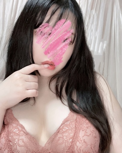 ゆりな