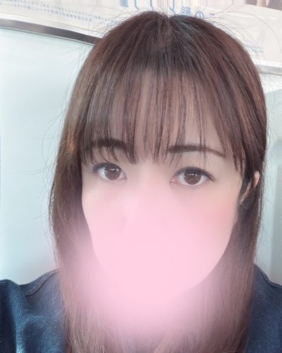 ゆりな