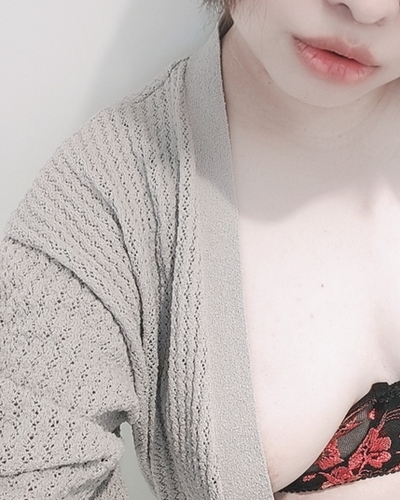 みい
