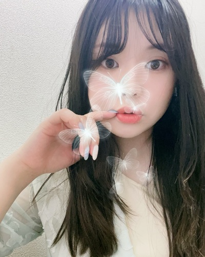 ゆりな