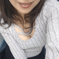ゆりな
