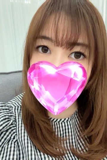 ゆりな