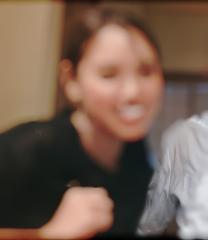 みい