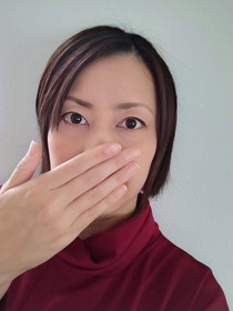 けい