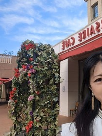 ゆり子